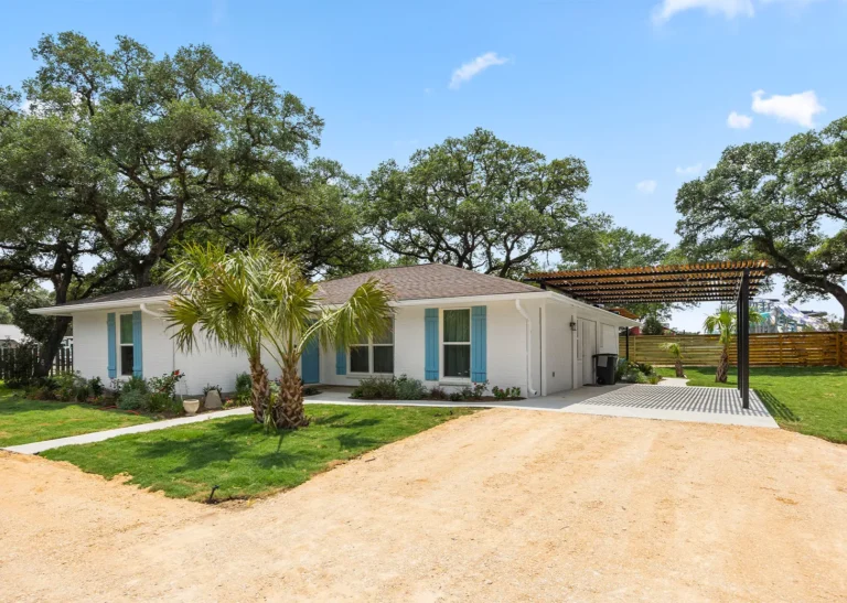 The Beach House vacation home at Splashway